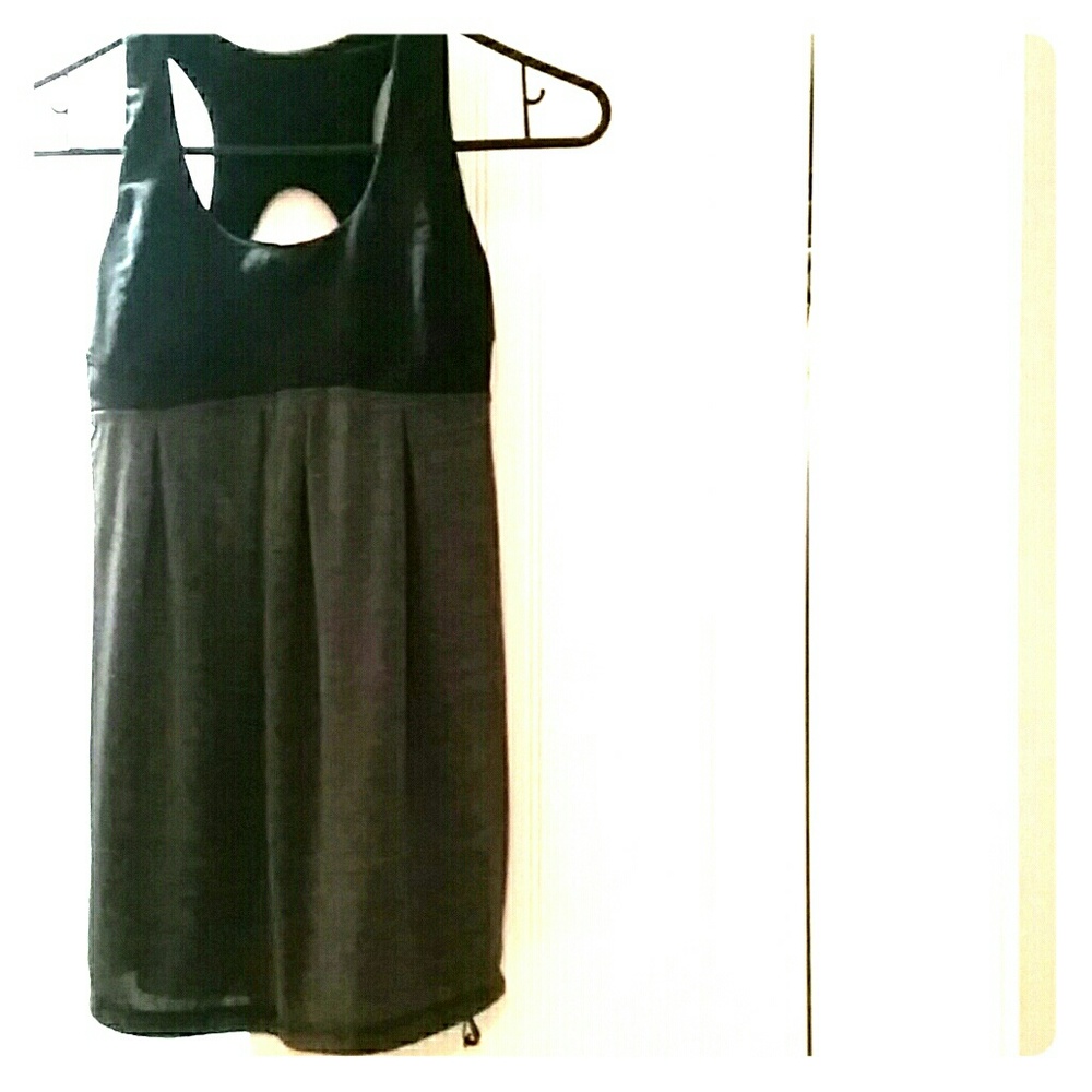 Lululemon 🍋tank top shirt, great condition